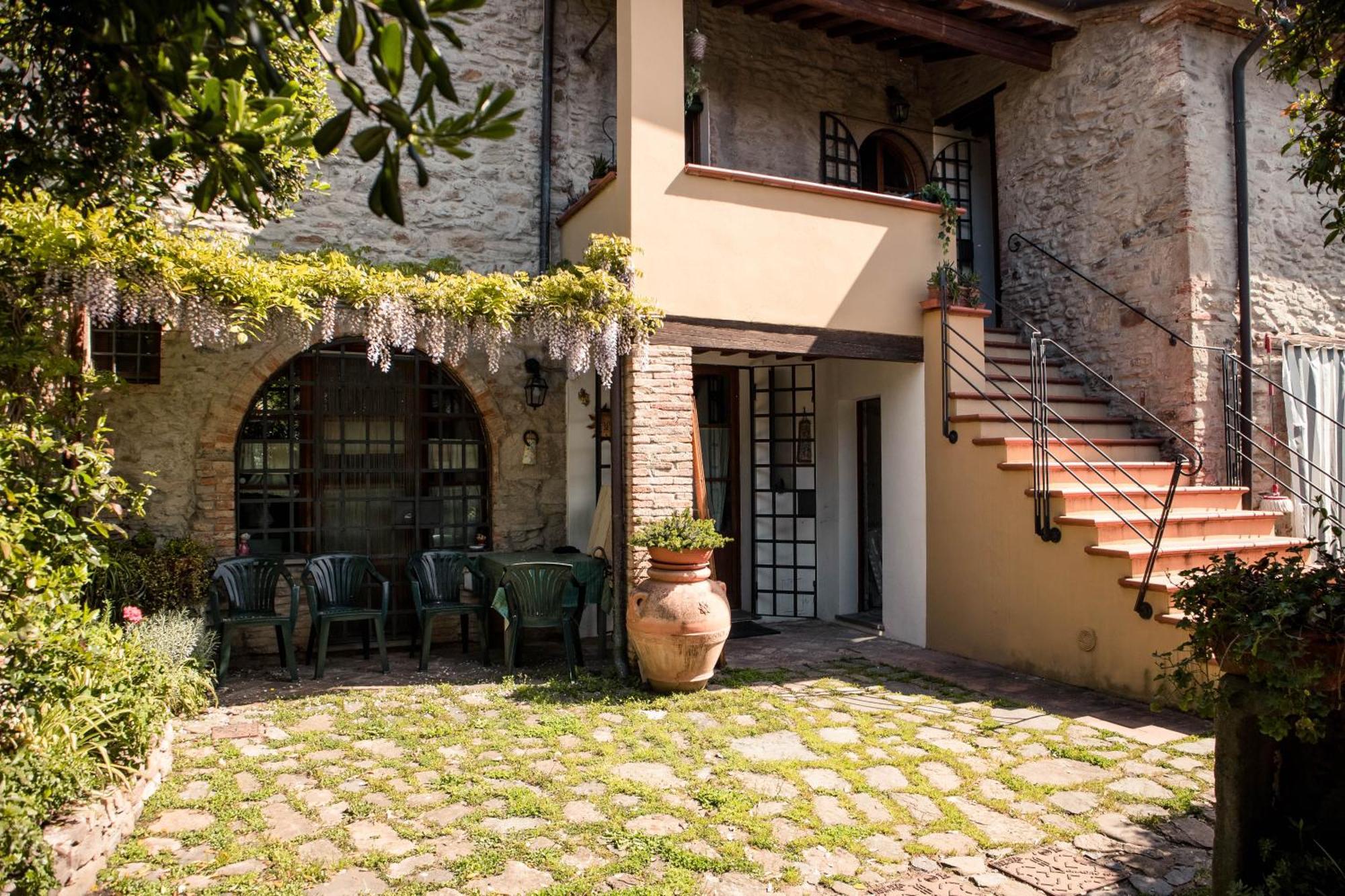 Social Garden - Sharing Room Calci Exterior photo