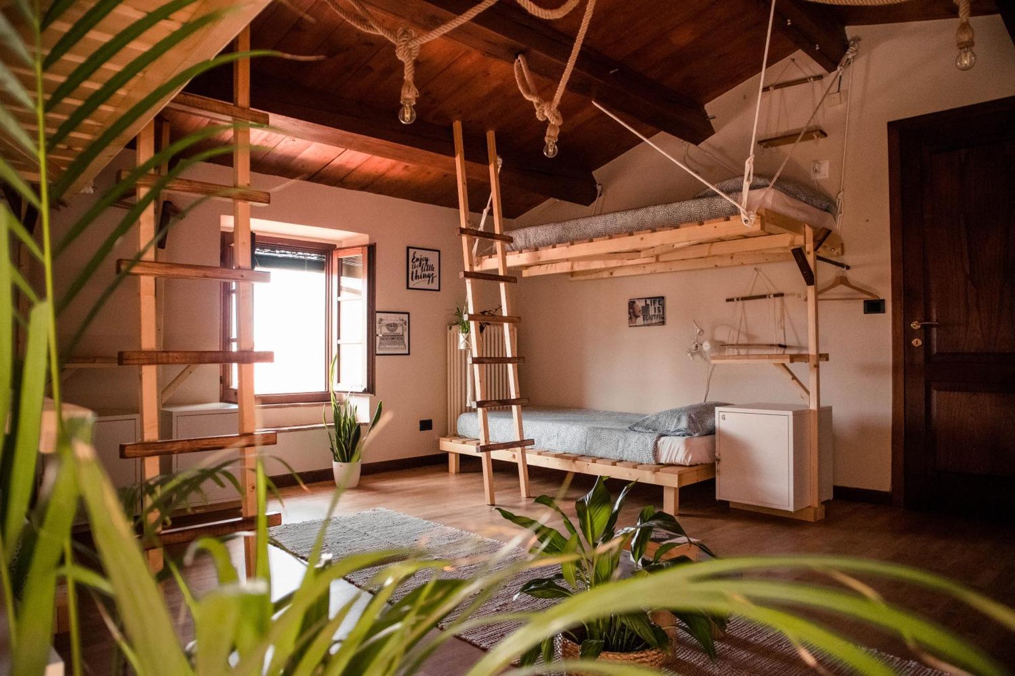 Social Garden - Sharing Room Calci Exterior photo